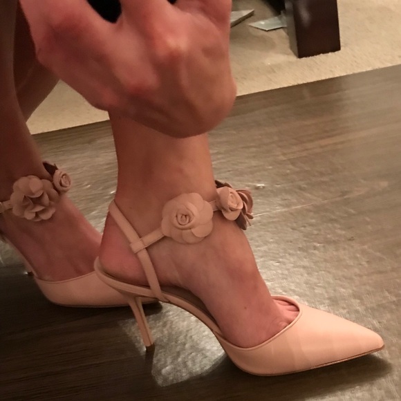 Manolo Blahnik Volvona Pumps; 2017 special edition - Picture 6 of 8